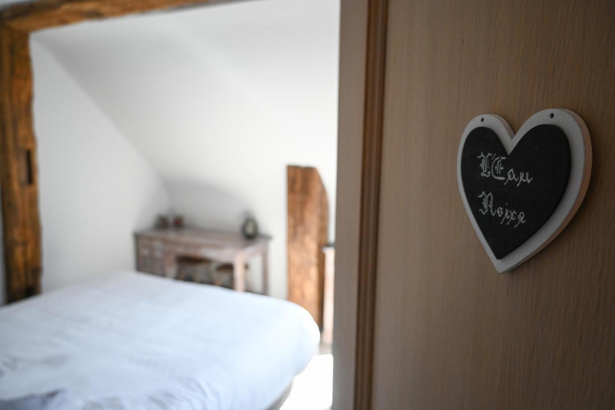 Le Maffe De Scourmont Villa Chimay Eksteriør billede
